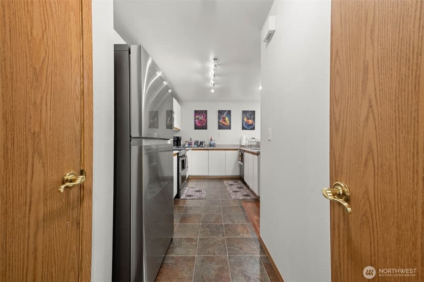 Property photo for 11011 36th Avenue Ct E, Tacoma photo 12