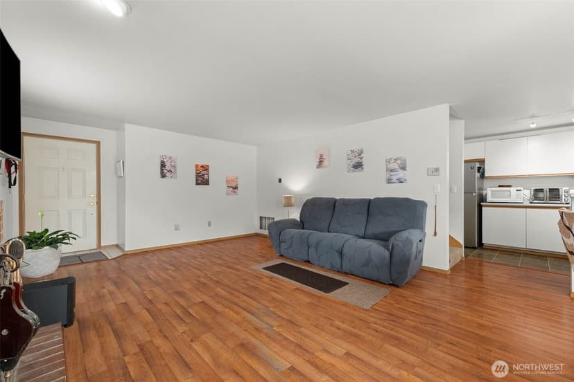 Property photo for 11011 36th Avenue Ct E, Tacoma photo 8