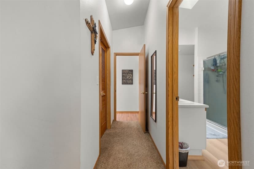 Property photo for 11011 36th Avenue Ct E, Tacoma photo 19