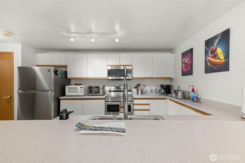 Property photo for 11011 36th Avenue Ct E, Tacoma photo 9