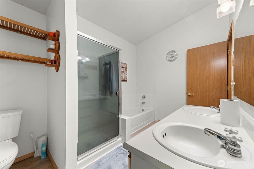 Property photo for 11011 36th Avenue Ct E, Tacoma photo 21