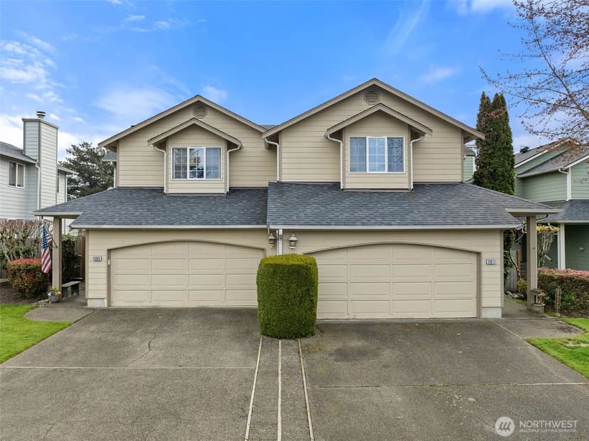 Property photo for 11011 36th Avenue Ct E, Tacoma photo 3