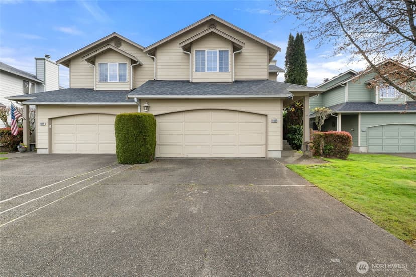 Property photo for 11011 36th Avenue Ct E, Tacoma photo 4