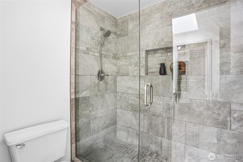 Property photo for 10816 183rd Avenue NE, Redmond photo 23