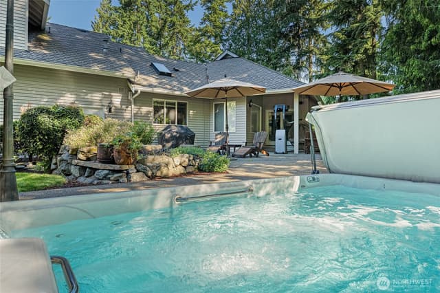 Property photo for 15618 163rd Avenue NE, Woodinville photo 5