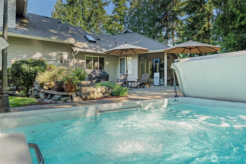 Property photo for 15618 163rd Avenue NE, Woodinville photo 5