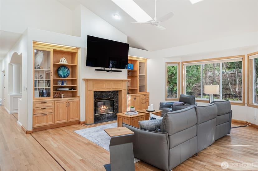 Property photo for 15618 163rd Avenue NE, Woodinville photo 11