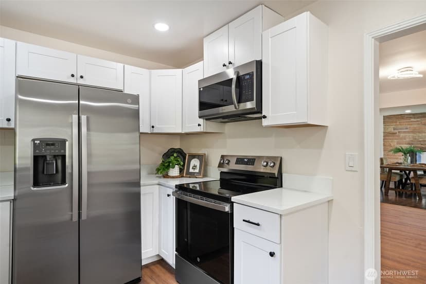 Property photo for 1362 Carr Boulevard, Bremerton photo 8