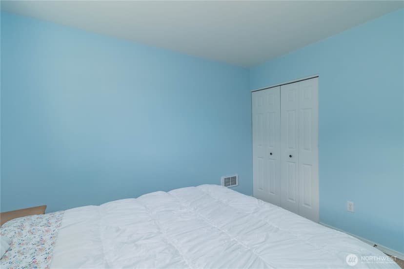 Property photo for 555 Ensign Avenue NW, Ocean Shores photo 21