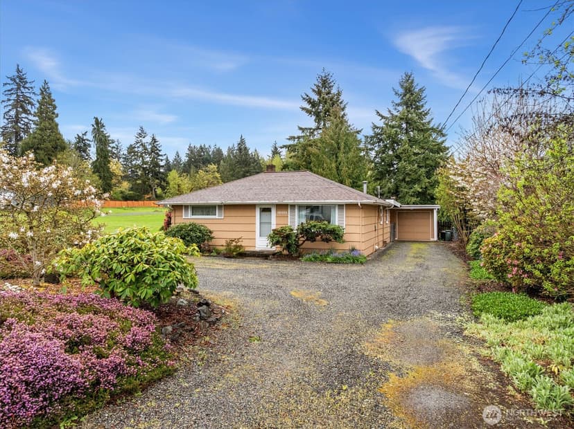 Property photo for 10424 36th Street E, Edgewood