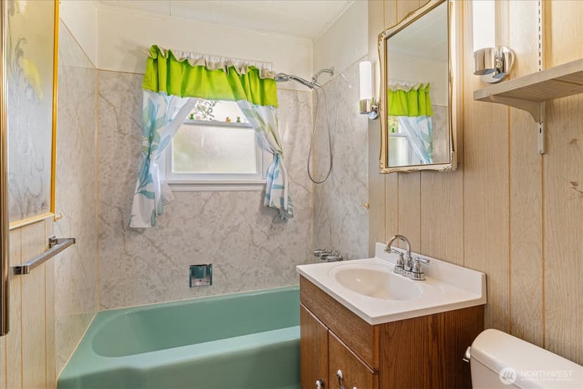 Property photo for 10424 36th Street E, Edgewood photo 15