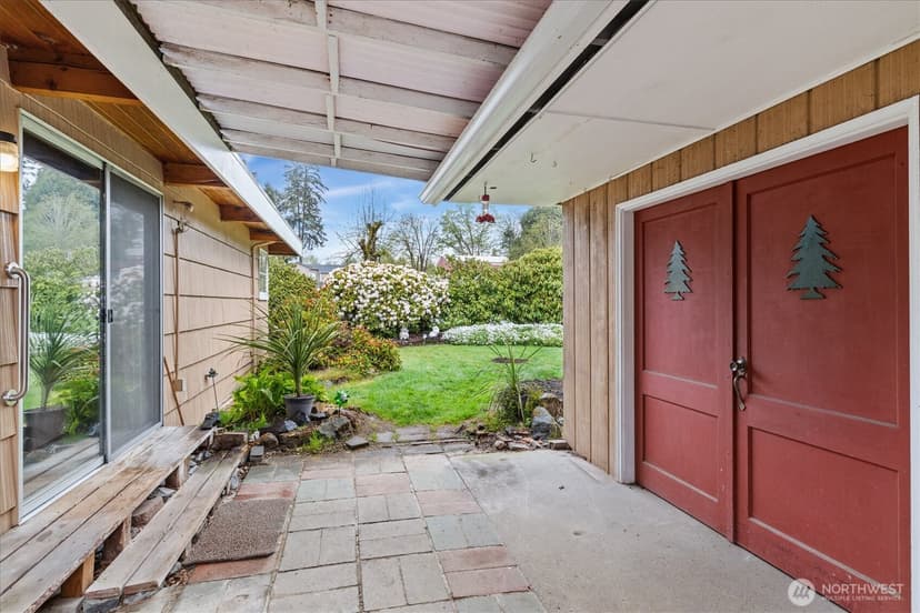 Property photo for 10424 36th Street E, Edgewood photo 18