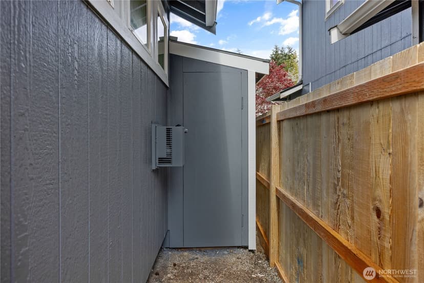 Property photo for 1008 99th Street SW, Everett photo 35