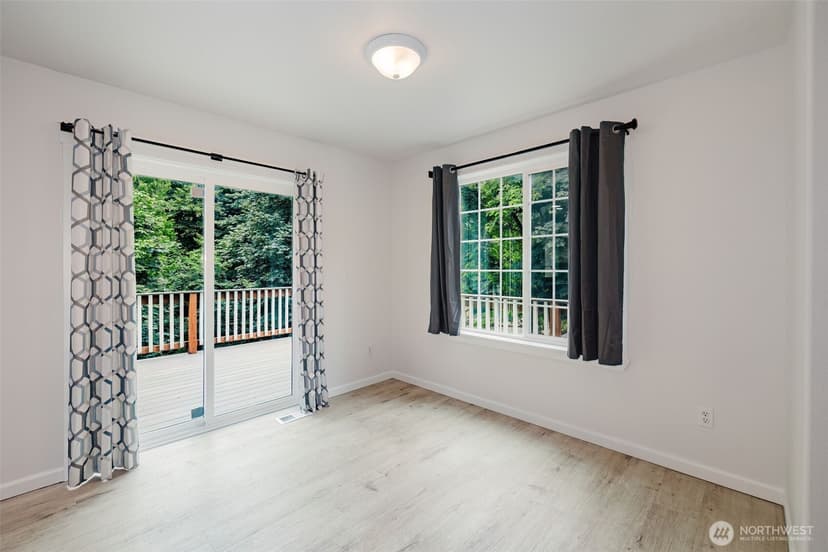 Property photo for 3193 Woods Road E, Port Orchard photo 9