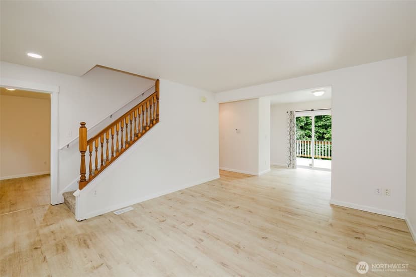 Property photo for 3193 Woods Road E, Port Orchard photo 8