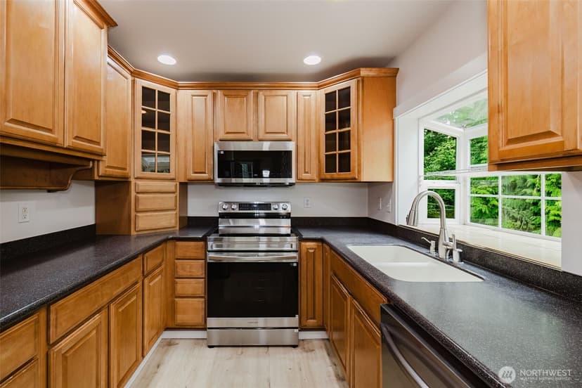 Property photo for 3193 Woods Road E, Port Orchard photo 11