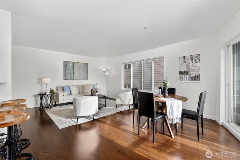 Property photo for 524 6th Avenue W #110, Seattle photo 8