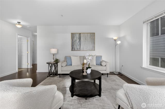 Property photo for 524 6th Avenue W #110, Seattle photo 5