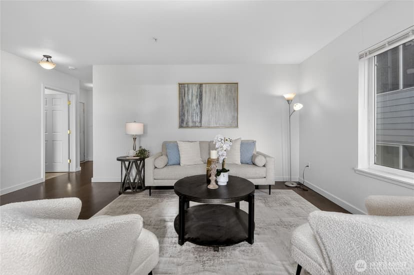 Property photo for 524 6th Avenue W #110, Seattle photo 5