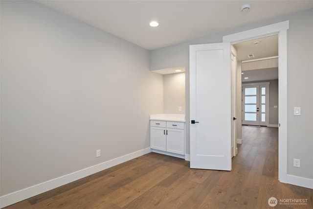 Property photo for 7574 S 130th Place, Seattle photo 4