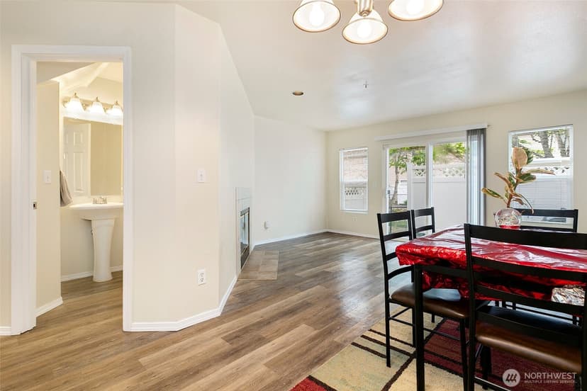Property photo for 1825 S 330th Street #E7, Federal Way photo 6