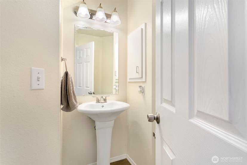Property photo for 1825 S 330th Street #E7, Federal Way photo 10