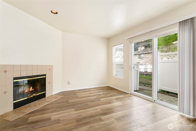 Property photo for 1825 S 330th Street #E7, Federal Way photo 3