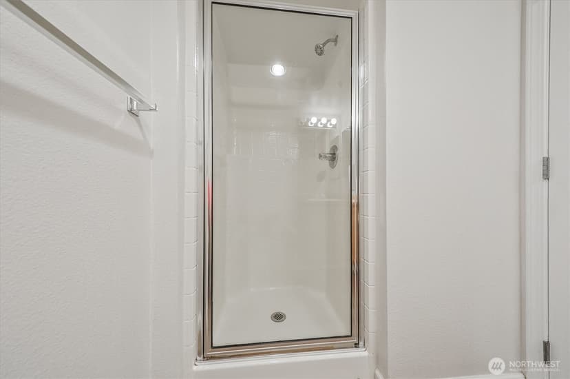 Property photo for 715 Harrington Place SE #2140, Renton photo 23