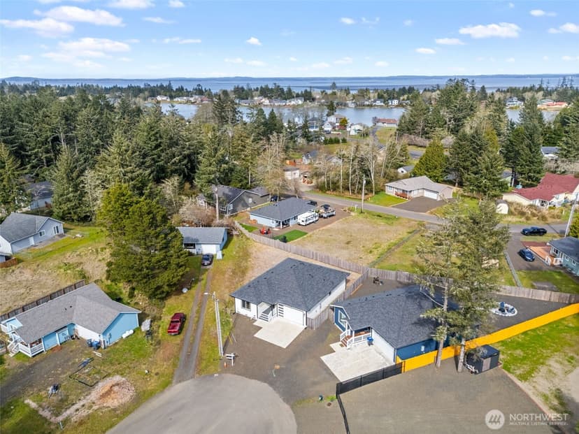 Property photo for 738 Gadwall Court SE, Ocean Shores photo 36