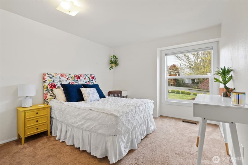 Property photo for 5610 Green Hills Avenue NE, Tacoma photo 15