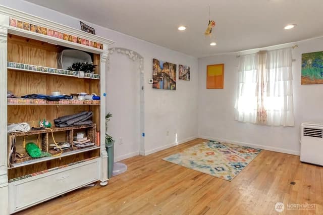 Property photo for 208 F Street SE, Auburn photo 5