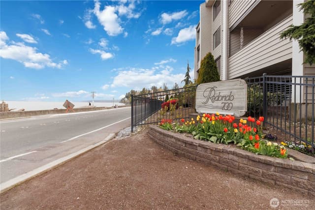 Property photo for 700 S 282nd Street #722, Des Moines photo 2