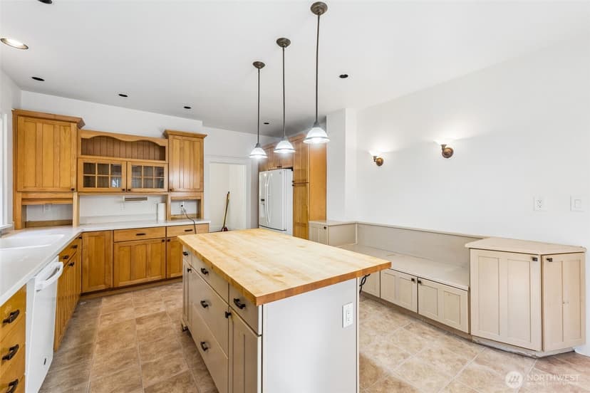 Property photo for 8413 309th Place SE, Issaquah photo 10