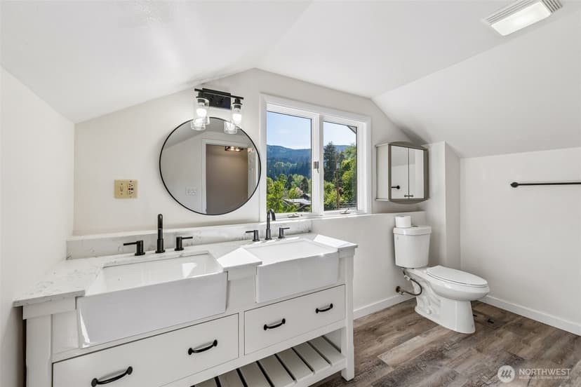 Property photo for 8413 309th Place SE, Issaquah photo 13