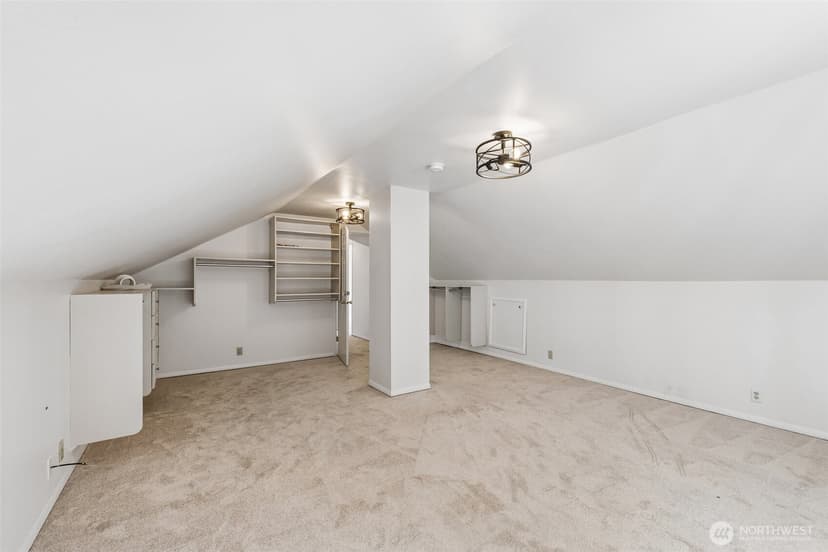Property photo for 8413 309th Place SE, Issaquah photo 15