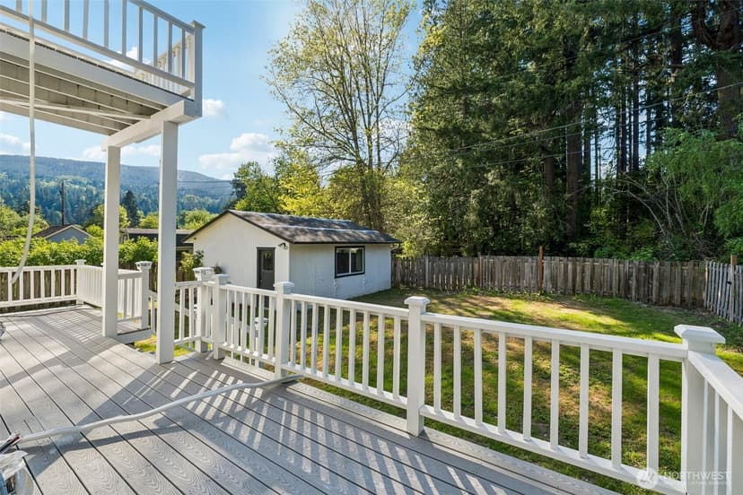 Property photo for 8413 309th Place SE, Issaquah photo 11