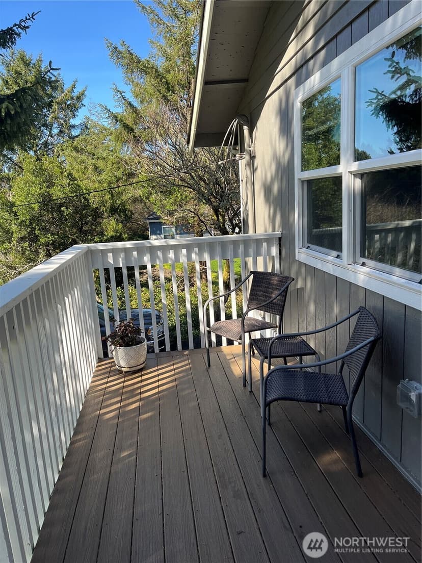Property photo for 102 N Narwhal Loop NW, Ocean Shores photo 27