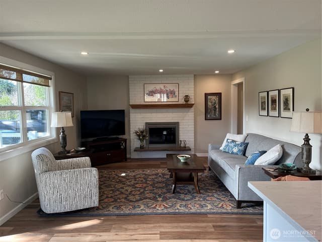 Property photo for 102 N Narwhal Loop NW, Ocean Shores photo 4