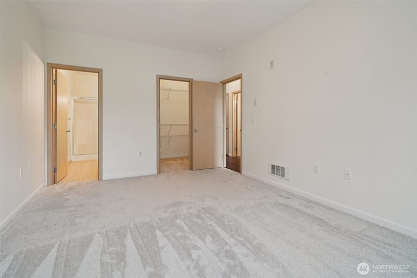 Property photo for 2906 SE 8TH Place #2111, Renton photo 20