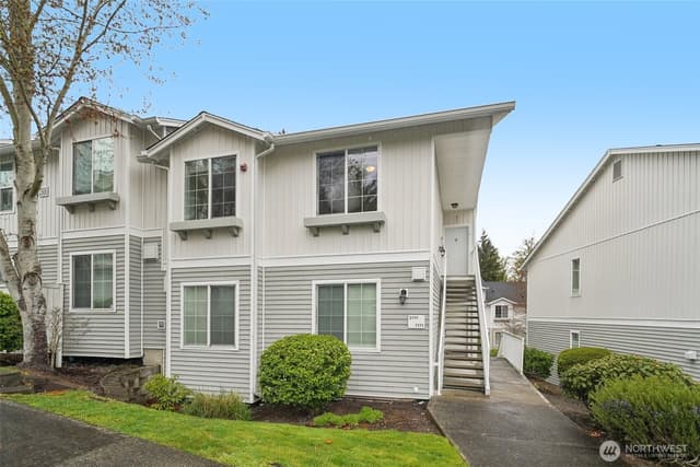 Property photo for 2906 SE 8TH Place #2111, Renton