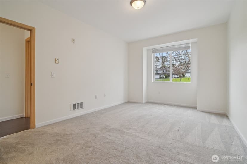 Property photo for 2906 SE 8TH Place #2111, Renton photo 17