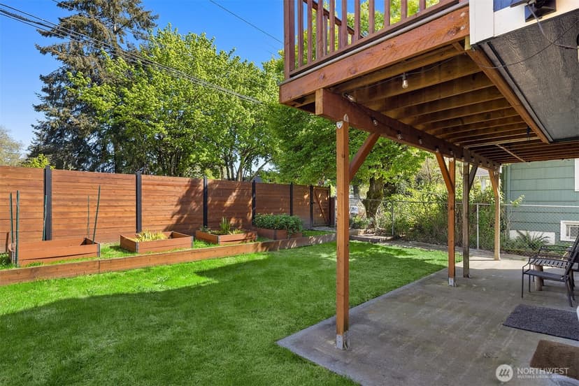 Property photo for 6627 Ellis Avenue S, Seattle photo 26