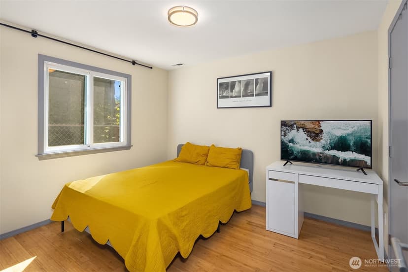 Property photo for 6627 Ellis Avenue S, Seattle photo 19