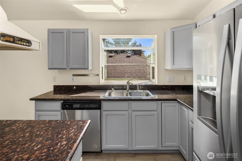 Property photo for 6627 Ellis Avenue S, Seattle photo 12