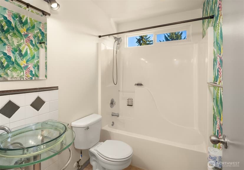 Property photo for 6627 Ellis Avenue S, Seattle photo 18