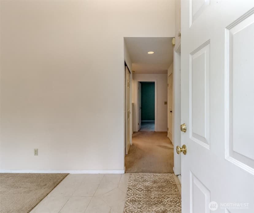 Property photo for 235 S 329th Lane, Federal Way photo 4