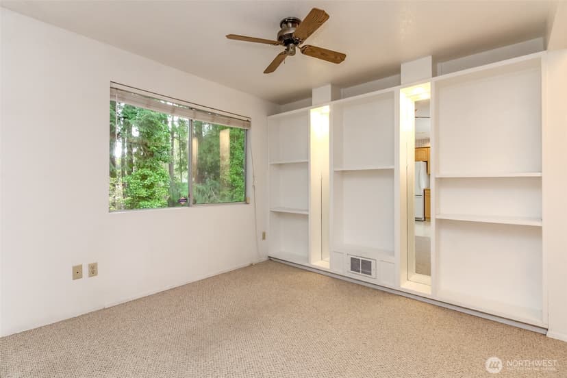 Property photo for 235 S 329th Lane, Federal Way photo 12