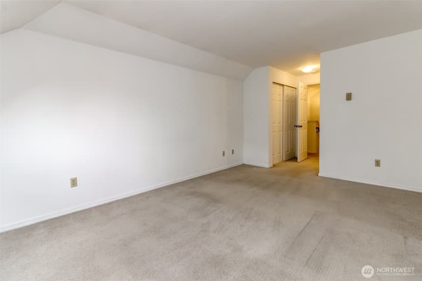 Property photo for 235 S 329th Lane, Federal Way photo 18