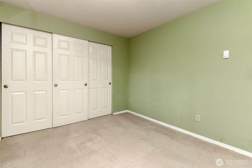Property photo for 235 S 329th Lane, Federal Way photo 15