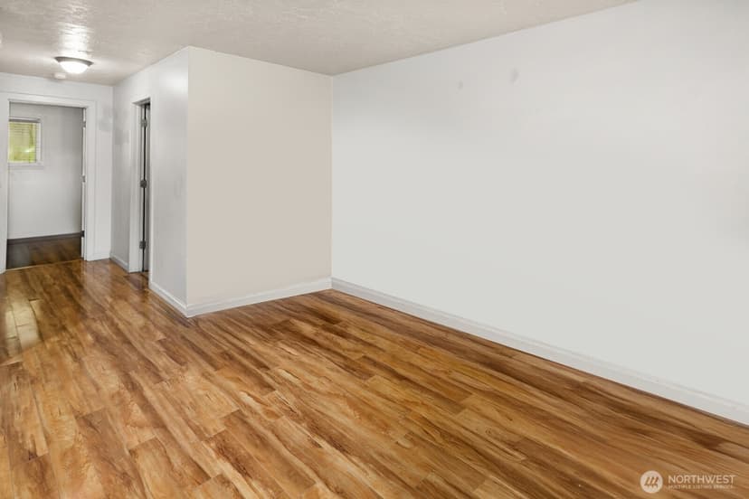 Property photo for 101 SW 119th Street #102, Burien photo 6